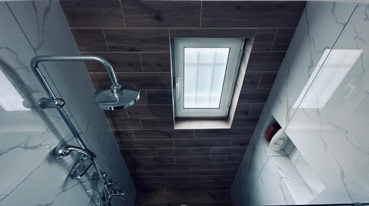 Hodos Luxury Apt Near Ath-Airport Markópoulon Zewnętrze zdjęcie
